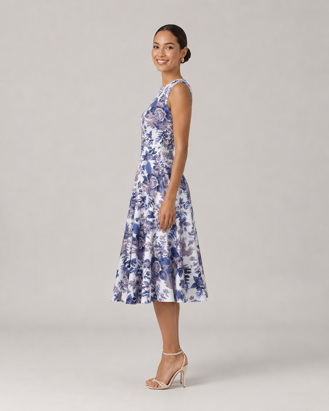 Audrey Round Neck Vintage Floral Midi Dress in Sky Blue